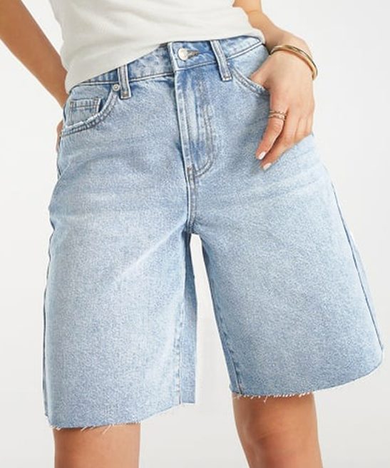 Classy Mid-Rise Tassel Hem Baggy Denim Shorts